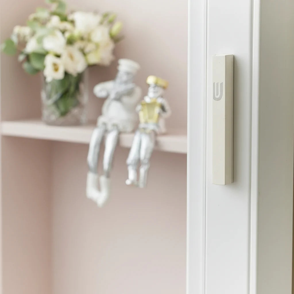 Aluminium Mezuzah 12 cm- Dotted Design in Matte Silver, with the Letter "Shin"