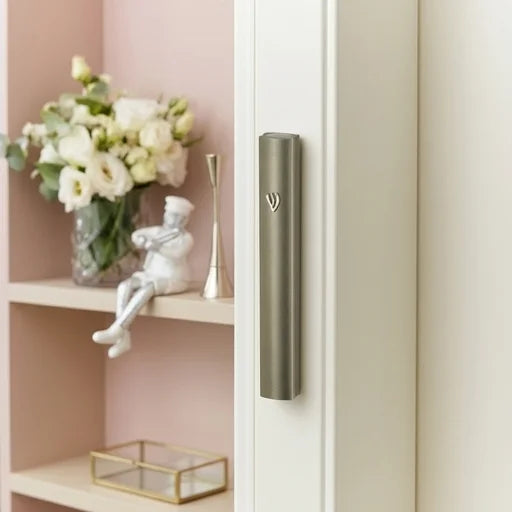 White Aluminum Mezuzah 10cm-with Silver Shin