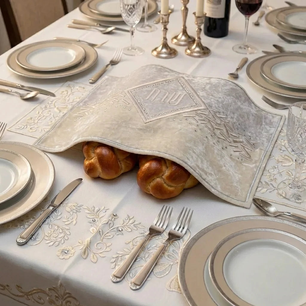 Velvet Challah Cover 45*55 cm with Embossed Logo