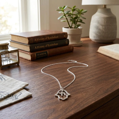 Necklace 952 Silver Plated- "Hamsa"