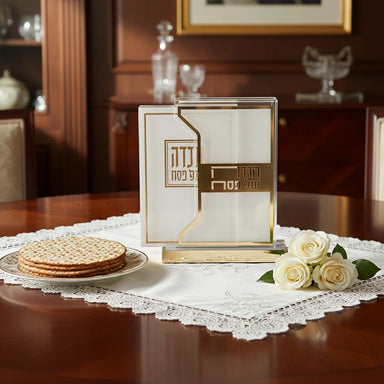 Lucite Hagadah Display 18x24 cm with Set of 6 pcs Hagadah